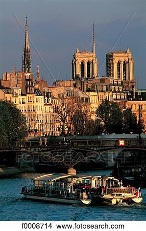 Picture - France, Paris, Pont des Arts and "bateau mouche". Fotosearch