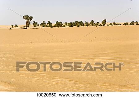 Stock Image - Sudan, Eastern Sahara, Bayuda desert. Fotosearch