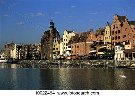 Picture - Poland, Gdansk, the quays. Fotosearch