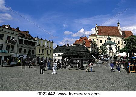 Poland, Pologne, Kazimierz Dolny, market place View Large Photo Image Stock Image - Poland, Pologne, Kazimierz Dolny, market place. Fotosearch