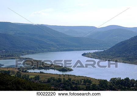 Stock Image - Hungary, near Visegrad, Danube loop. Fotosearch