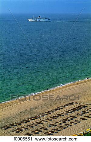 Stock Image - Florida, Aerial view of Miami of Fort Lauderdale, Marriott Beach. Fotosearch