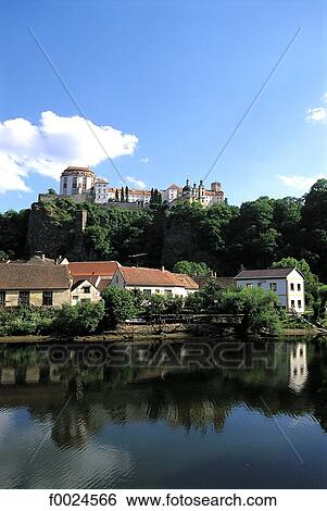 Czech Republic, Vranov, castle overhanging the Dyje View Large Photo Image Stock Photograph - Czech Republic, Vranov, castle overhanging the Dyje. Fotosearch