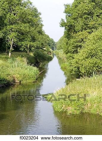 Picture - France, Touraine, Chambord, national hunting reserve. Fotosearch