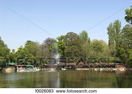 Stock Image - Romania, Muntenia, Bucharest, Cismigiu Gardens. Fotosearch