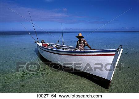 Picture - Mauritius, Trou-aux-Biches, taxi-boat. Fotosearch