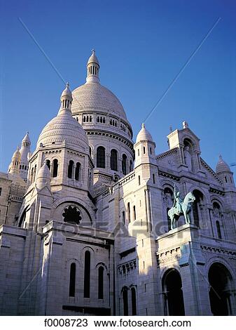 Stock Image - France, Paris, the Sacré-Cœur basilica. Fotosearch