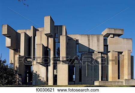 Stock Image - Autriche, Vienne, cathédrale de béton. Fotosearch