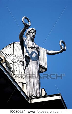 Autriche, Vienne, détail de la Sparkasse, statue View Large Photo Image Picture - Autriche, Vienne, détail de la Sparkasse, statue. Fotosearch