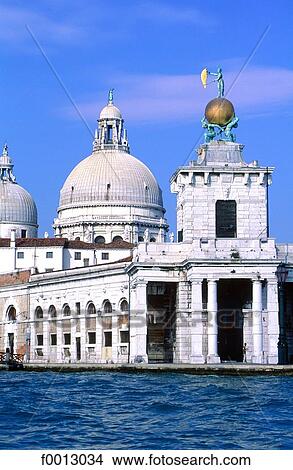 Picture - Italie, Venise, Grand canal, la Lanterne. Fotosearch