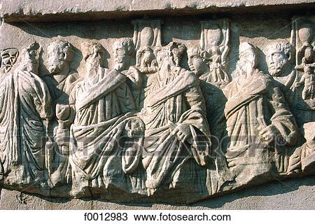 Stock Image - Italie, Rome, Arc de Constantin, détail de frise. Fotosearch