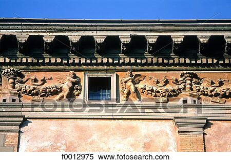 Italie, Rome, frise sur le mur d'un palais View Large Photo Image Stock Photography - Italie, Rome, frise sur le mur d'un palais. Fotosearch