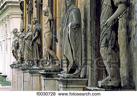 Stock Photo - Italie, Rome, Villa Medicis, alignement de statues. Fotosearch