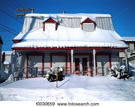 Canada, Québec, Montréal, maison enneigée View Large Photo Image Stock Photo - Canada, Québec, Montréal, maison enneigée. Fotosearch