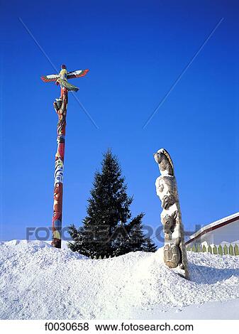 Stock Photo - Canada, Québec, Montréal, totems. Fotosearch