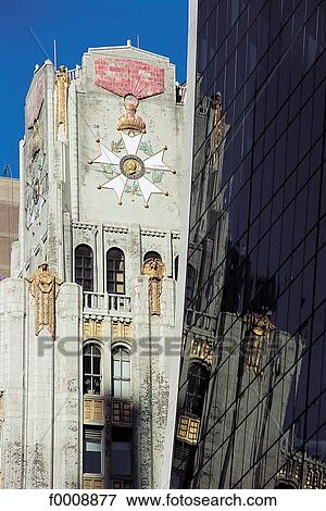 Stock Photo - Etats-Unis, New York. Manhattan, l'immeuble de la Légion d'honneur. Fotosearch