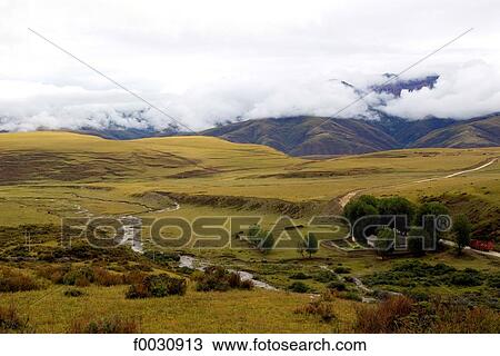 Stock Image - China, Sichuan, between Rongpatsa and Luhub, landscape. Fotosearch