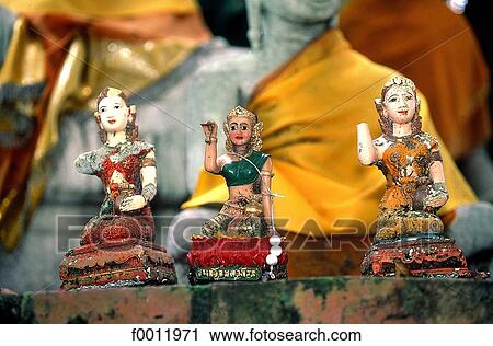 Stock Image - Thailand, Bangkok, Ayutthaya, offerings. Fotosearch