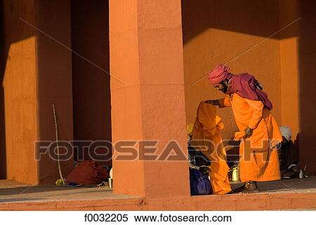 Stock Photography - India, Haryana, Kurukshetra, Brahma Sarovar, hindu pilgrim.. Fotosearch