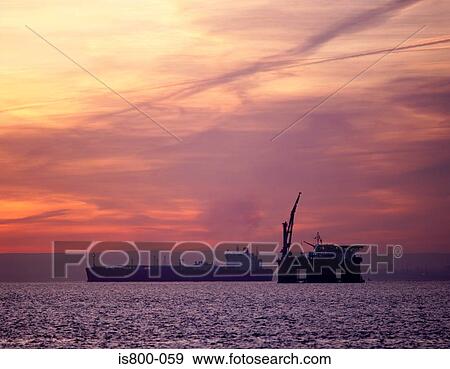 clouds, horizon, oil rig, sea, ship View Large Photo Image Stock Photo - clouds, horizon, oil rig, sea, ship. Fotosearch