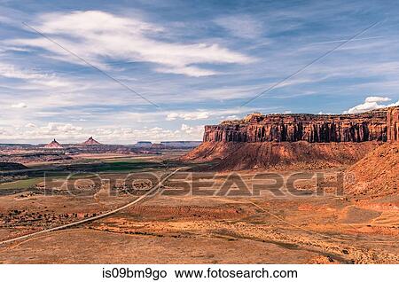 Picture - Indian Creek, Moab, Utah, USA. Fotosearch