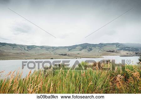 Picture - Scenic view of Dillon Reservoir, Silverthorne, Colorado, USA. Fotosearch