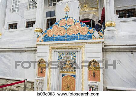 Topkapi Palace, Istanbul, Turkey View Large Photo Image Stock Image - Topkapi Palace, Istanbul, Turkey. Fotosearch