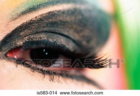 Picture - Transvestite'e eye. Fotosearch