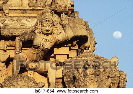 Picture - Traditional statue on temple. Fotosearch