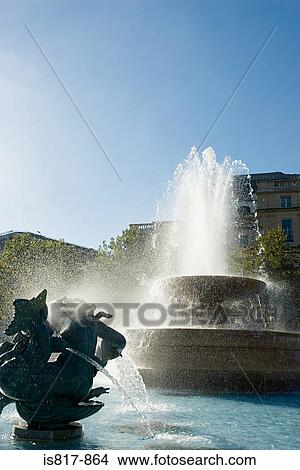 Picture - Fountain in trafalgar square. Fotosearch