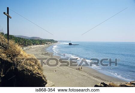 Picture - Playa el zunzal el salvador. Fotosearch