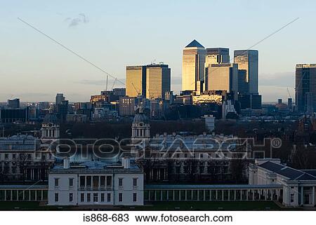 Stock Image - Canary wharf. Fotosearch