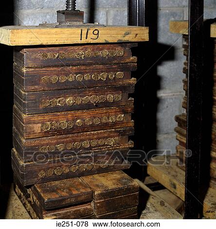 Stock Photo - Cigars in a wooden block. Fotosearch