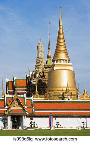 Stock Image - Grand palace and wat phra kaeo. Fotosearch