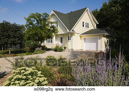 Detached house View Large Photo Image Stock Photography - Detached house. Fotosearch