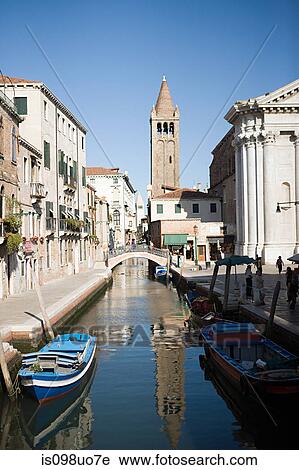 Canal Rio di San Trovaso, Venice, Italy View Large Photo Image Stock Image - Canal Rio di San Trovaso, Venice, Italy. Fotosearch