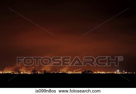 Grangemouth oil refinery at night, Scotland View Large Photo Image Stock Photograph - Grangemouth oil refinery at night, Scotland. Fotosearch
