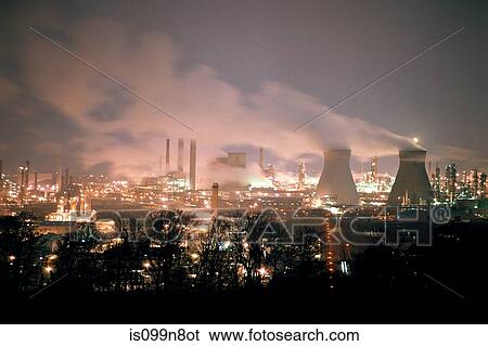 Grangemouth oil refinery at night, Scotland View Large Photo Image Stock Photograph - Grangemouth oil refinery at night, Scotland. Fotosearch