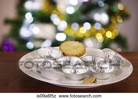 Last mince pie on plate View Large Photo Image Stock Photo - Last mince pie on plate. Fotosearch