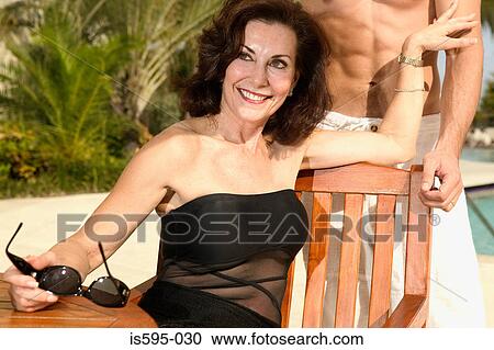 Junger Boy poppt reife Frau Junger Boy poppt reife Frau