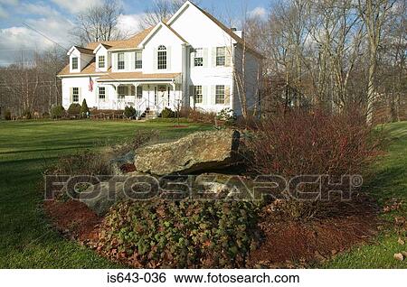 American family home and garden View Large Photo Image Stock Photograph - American family home and garden. Fotosearch