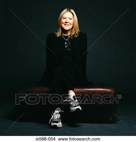 Picture - Portrait of a smiling woman. Fotosearch