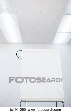 Stock Image - Blank flipchart. Fotosearch