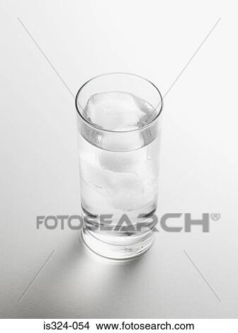 Picture - Mineral water. Fotosearch