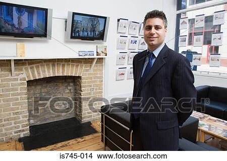 Picture - Estate agent. Fotosearch