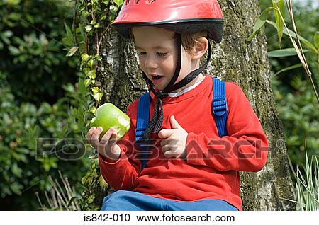 apple bike helmet