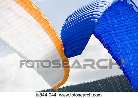 Picture - Two parachutes. Fotosearch