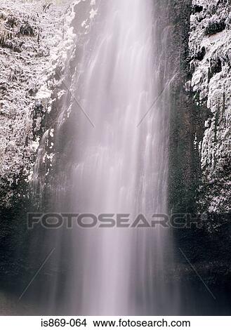 Multnomah falls View Large Photo Image Picture - Multnomah falls. Fotosearch