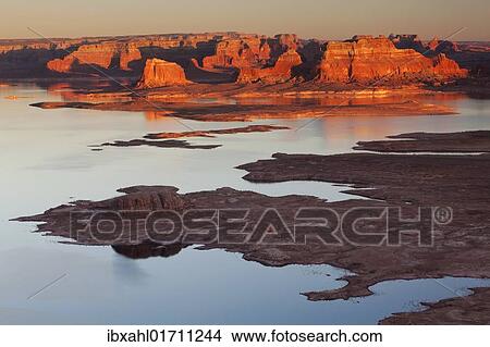 "Alstrom Point, Big Water, Utah, USA, America" View Large Photo Image Picture - "Alstrom Point, Big Water, Utah, USA, America". Fotosearch