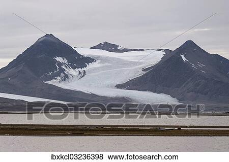 Stock Photo - "Archibald Geikiebreen, Poolepynten, Prins Karls Forland, Svalbard Archipelago, Svalbard and Jan Mayen, Norway, Europe". Fotosearch
